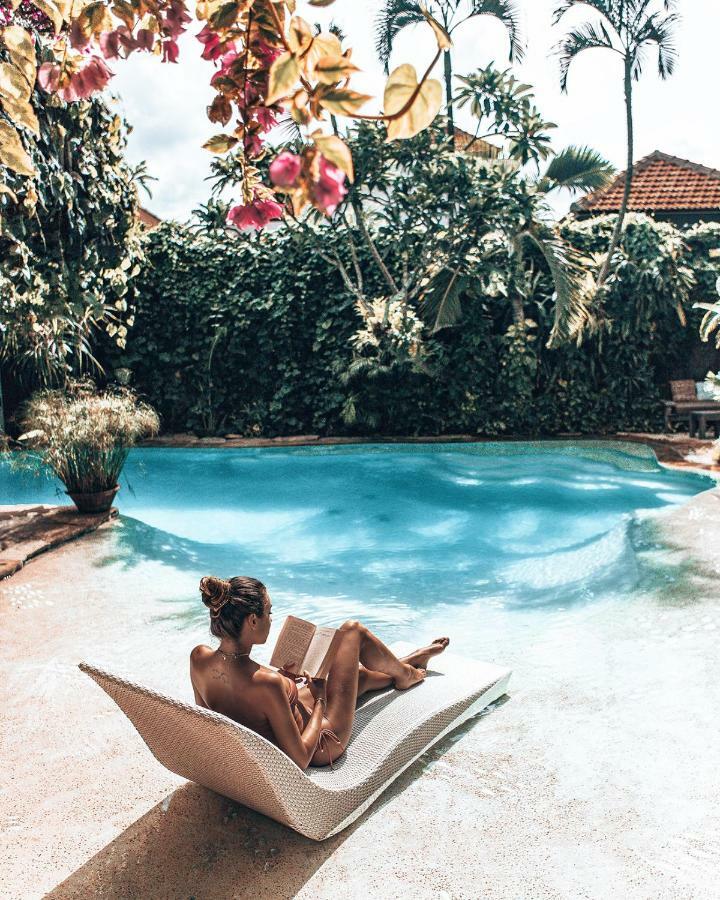 Villa Istimewa Seminyak Exterior foto