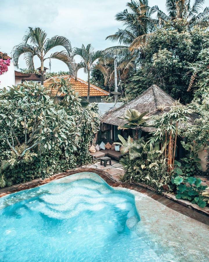 Villa Istimewa Seminyak Exterior foto